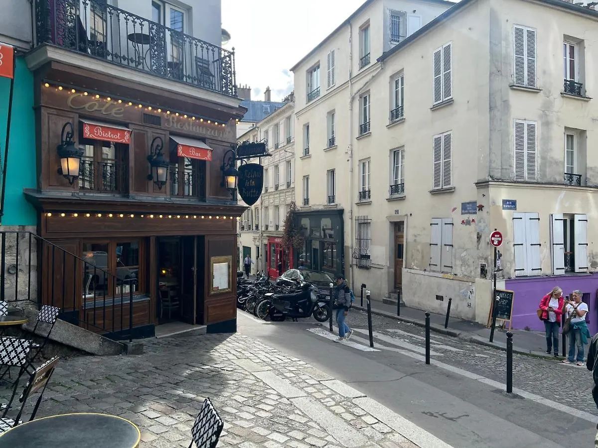Apartment Appartement Montmartre Sacre Coeur Paris France