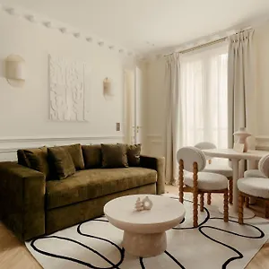 Leon Apartment